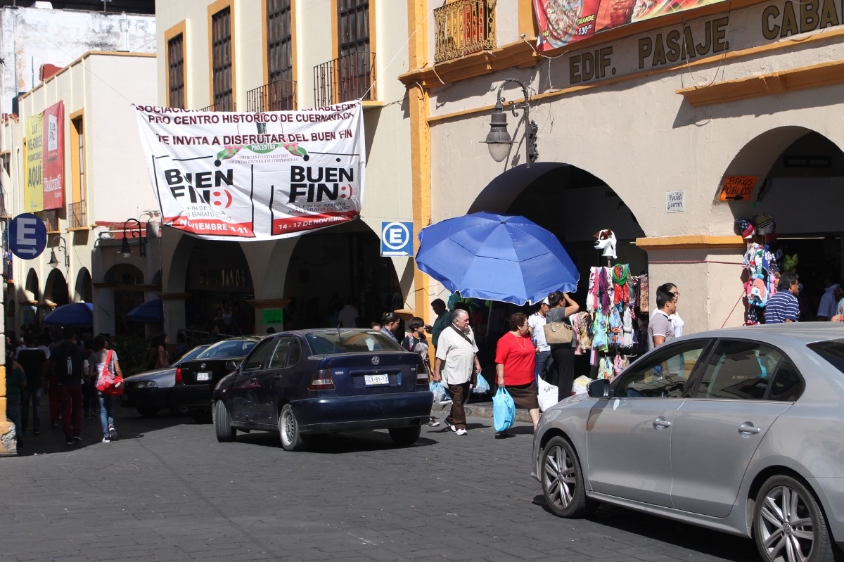 Preparan tianguis navideño en el mercado ALM