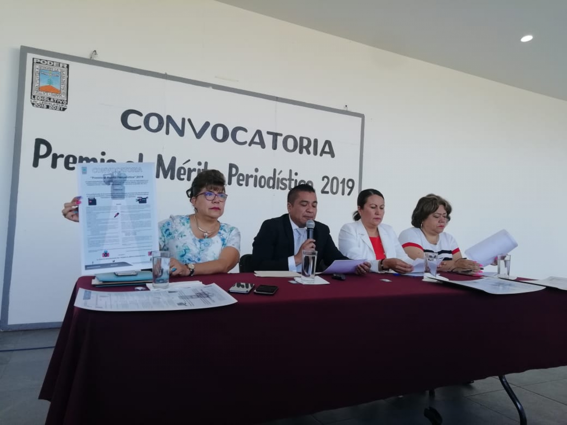Diputados dan a conocer convocatoria del Premio al Mérito Periodístico