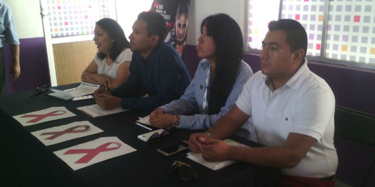Más de 20 mil condones se distribuyeron en la primera Jornada Estatal de Prevención del VIH: Impajoven