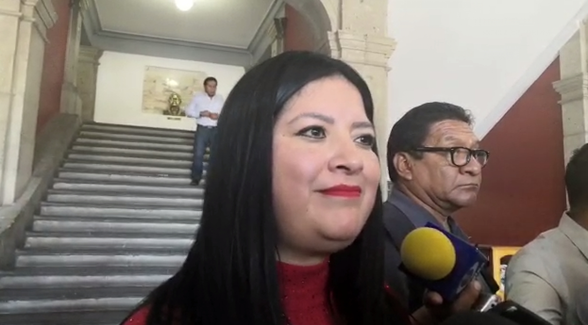Ejecutivo deberá tener lista en febrero reestructuración de plantilla de personal