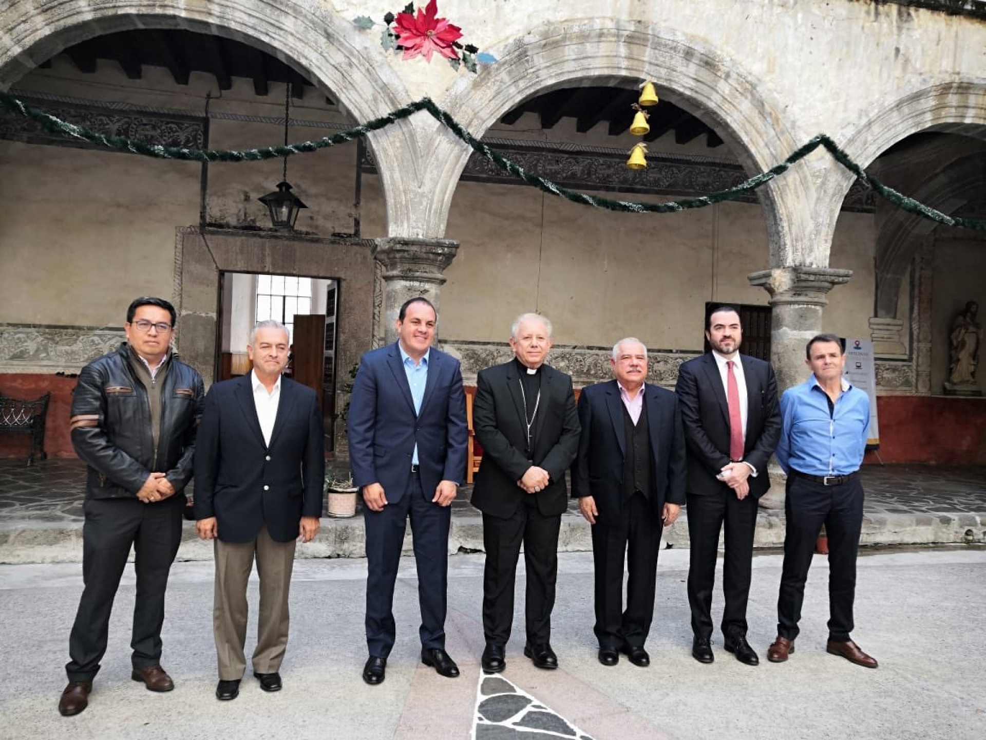 Se reúnen el gobernador Cuauhtémoc Blanco y el obispo de Cuernavaca, Ramón Castro