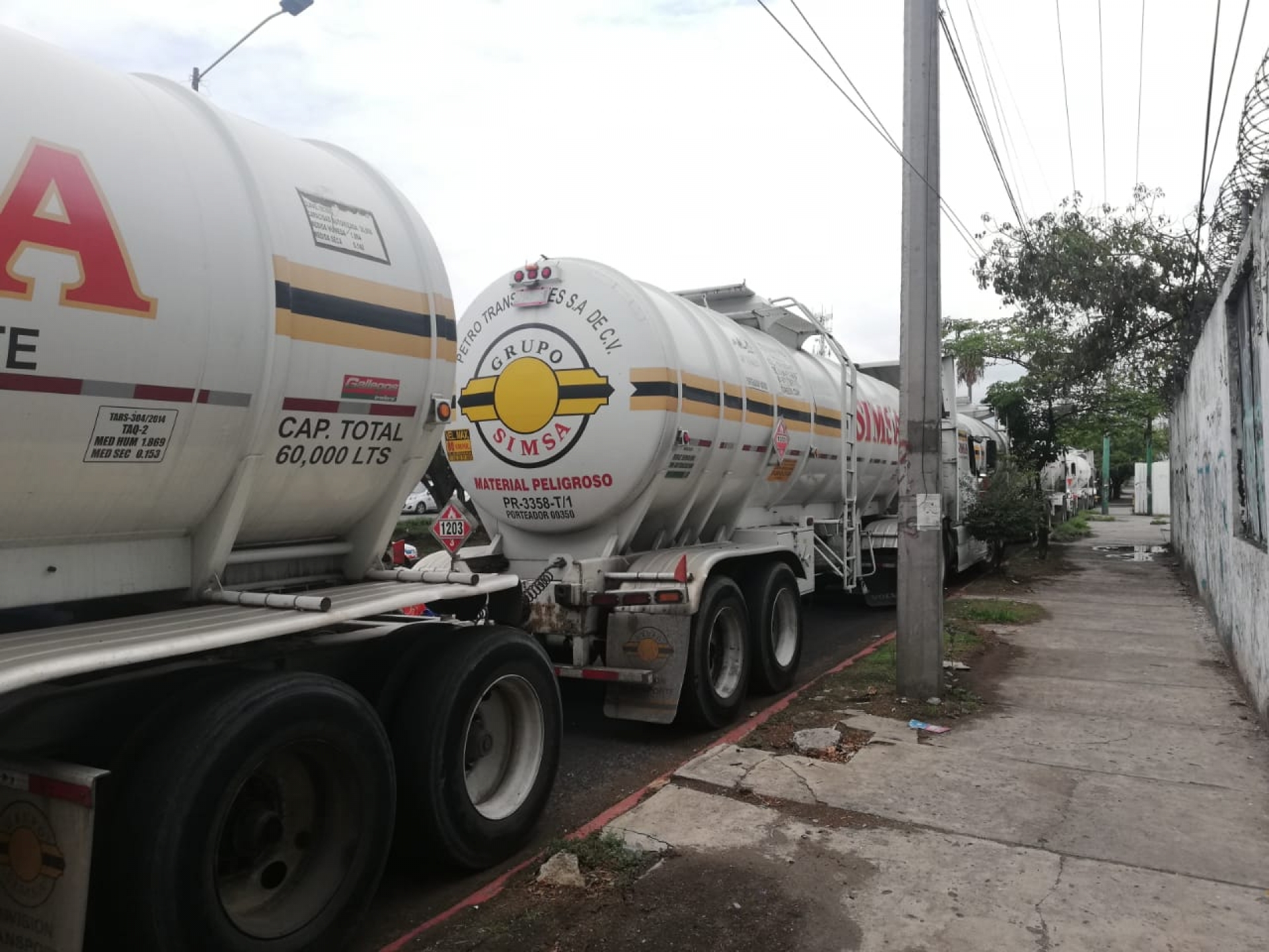 Continúa bloqueo en instalaciones de Pemex