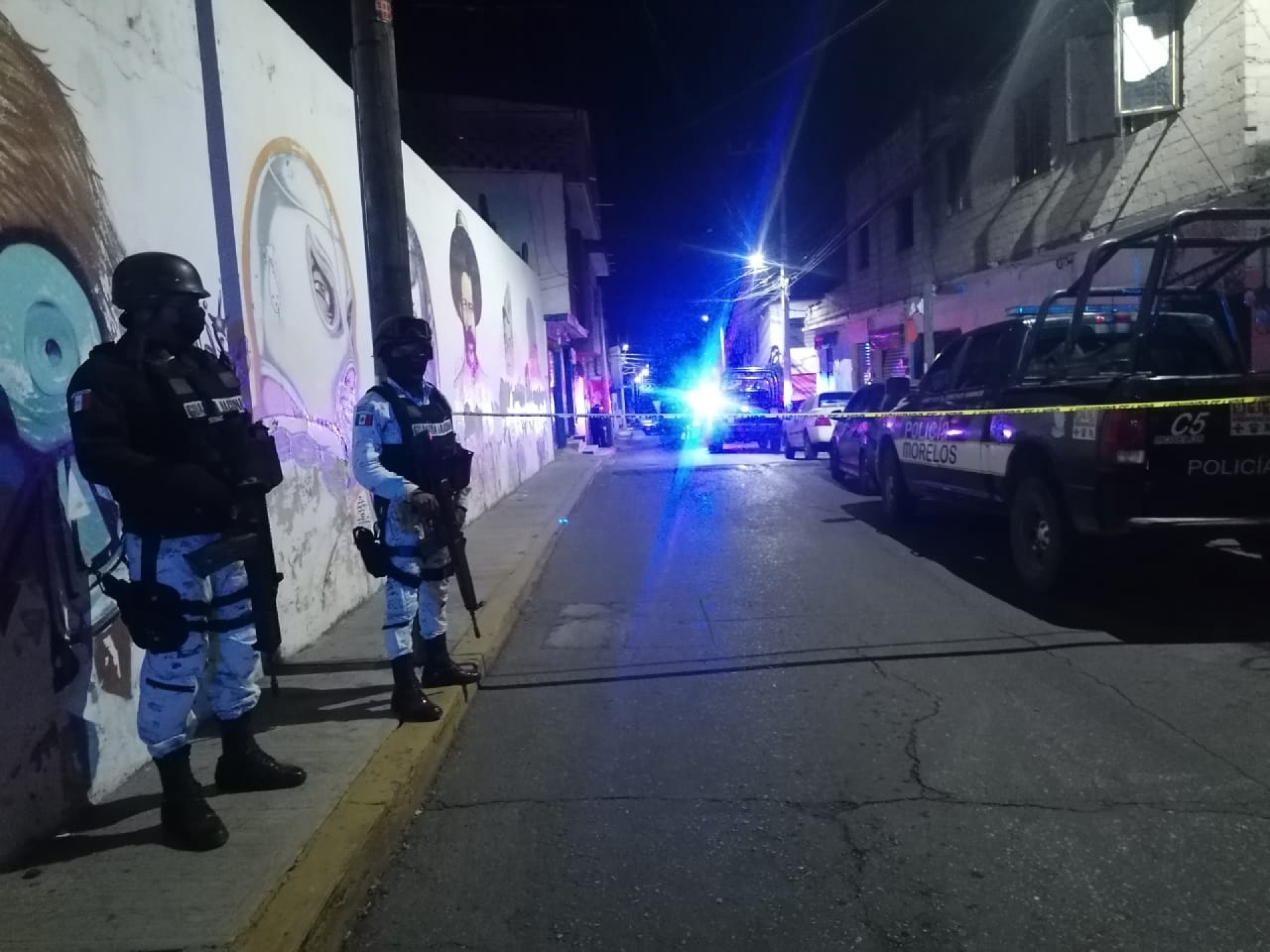 Hieren a tiros a cuatro hombres en Pedregal de Tejalpa