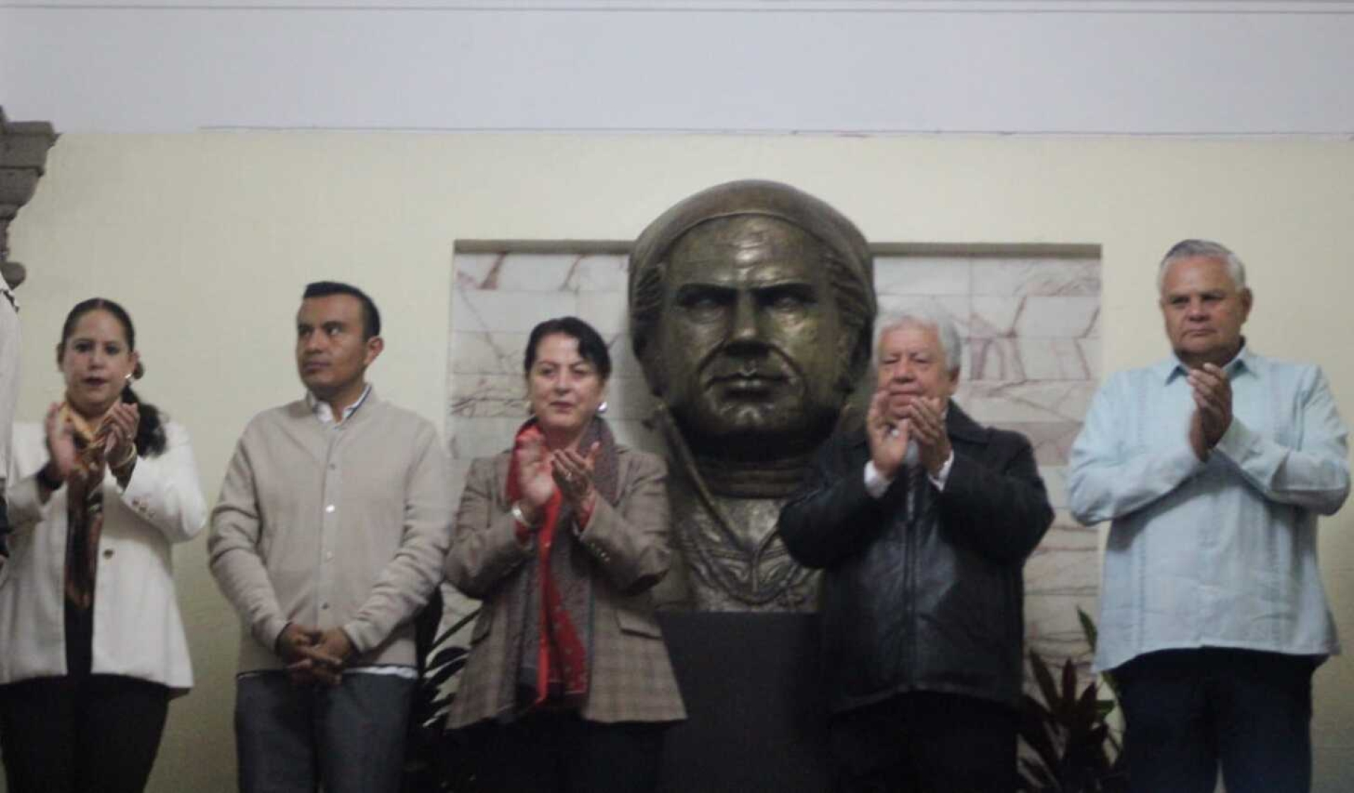 Preside gobernadora ceremonia de conmemoración del 260 aniversario del natalicio del Generalísimo José María Morelos