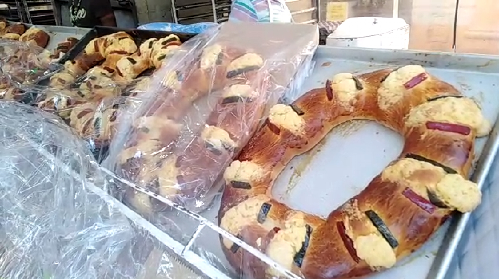 Confirman productores que la venta de rosca bajó hasta en un 30%, en 2020