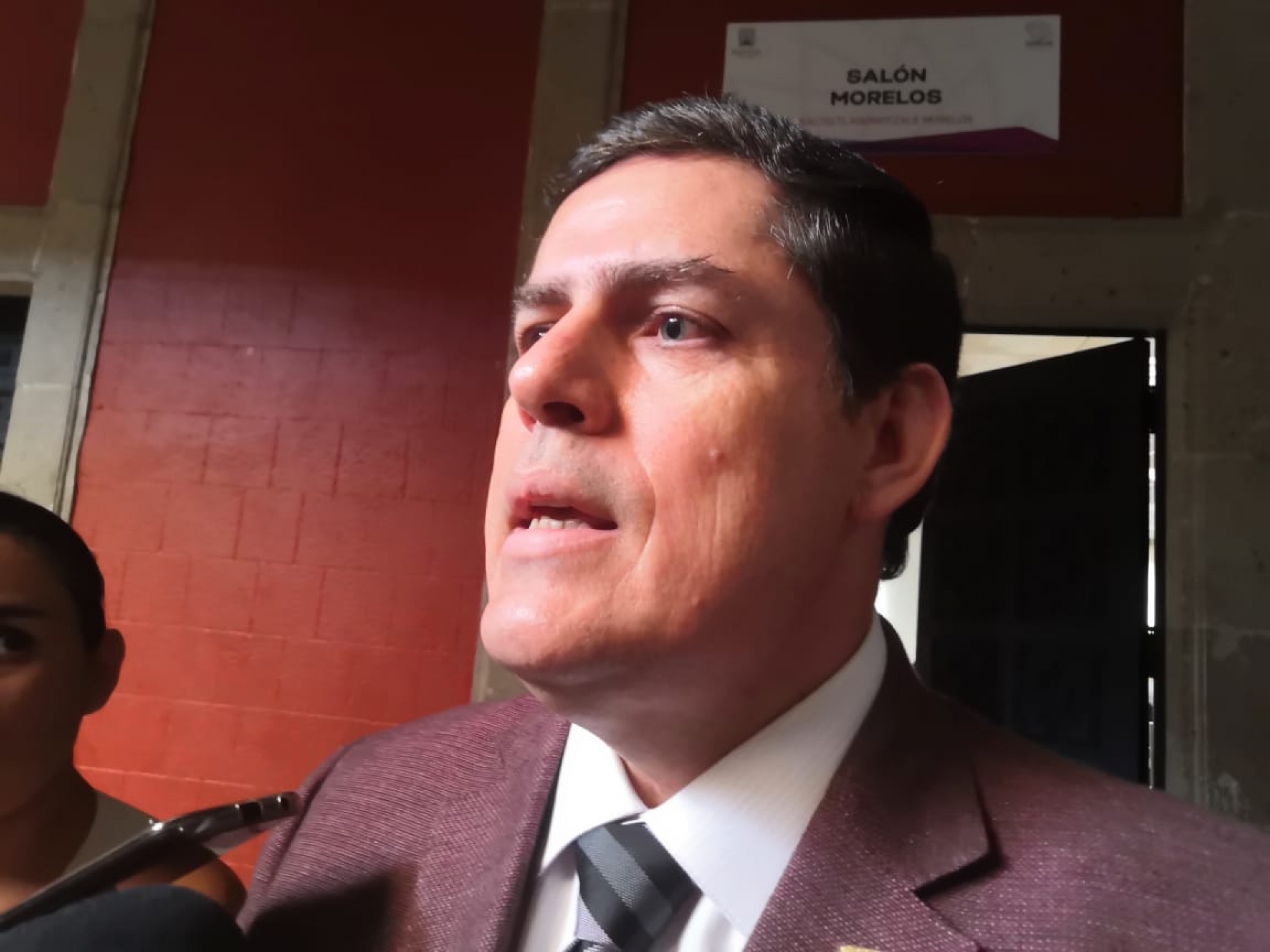 Destaca secretario de Obras necesidad de mantenimiento en el paso exprés