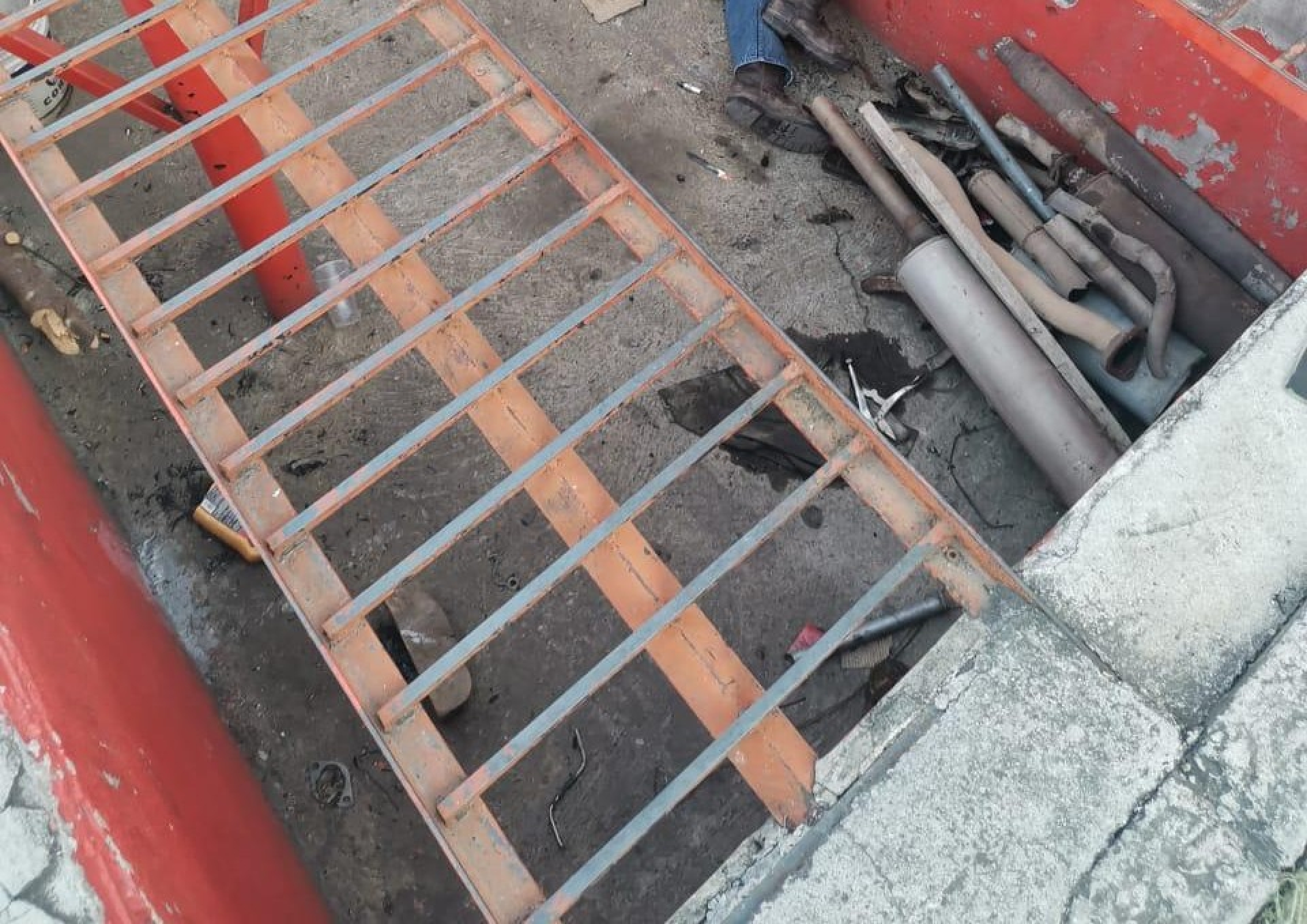 Asesinan a tiros a un hombre en un taller en Yautepec