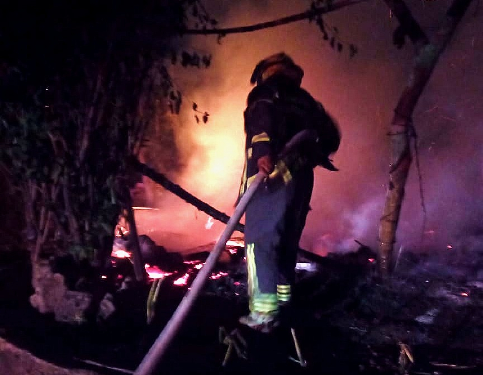 Bomberos sofocaron cuatro incendios durante el fin de semana