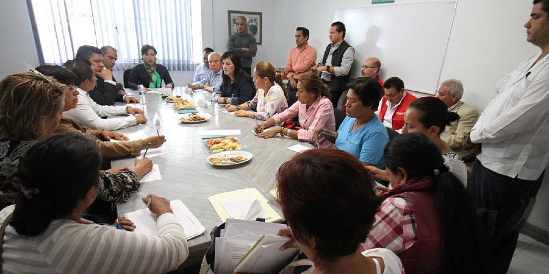 Se reúne comisión de damnificados con la titular de Sedatu, tras mantenerse en plantón