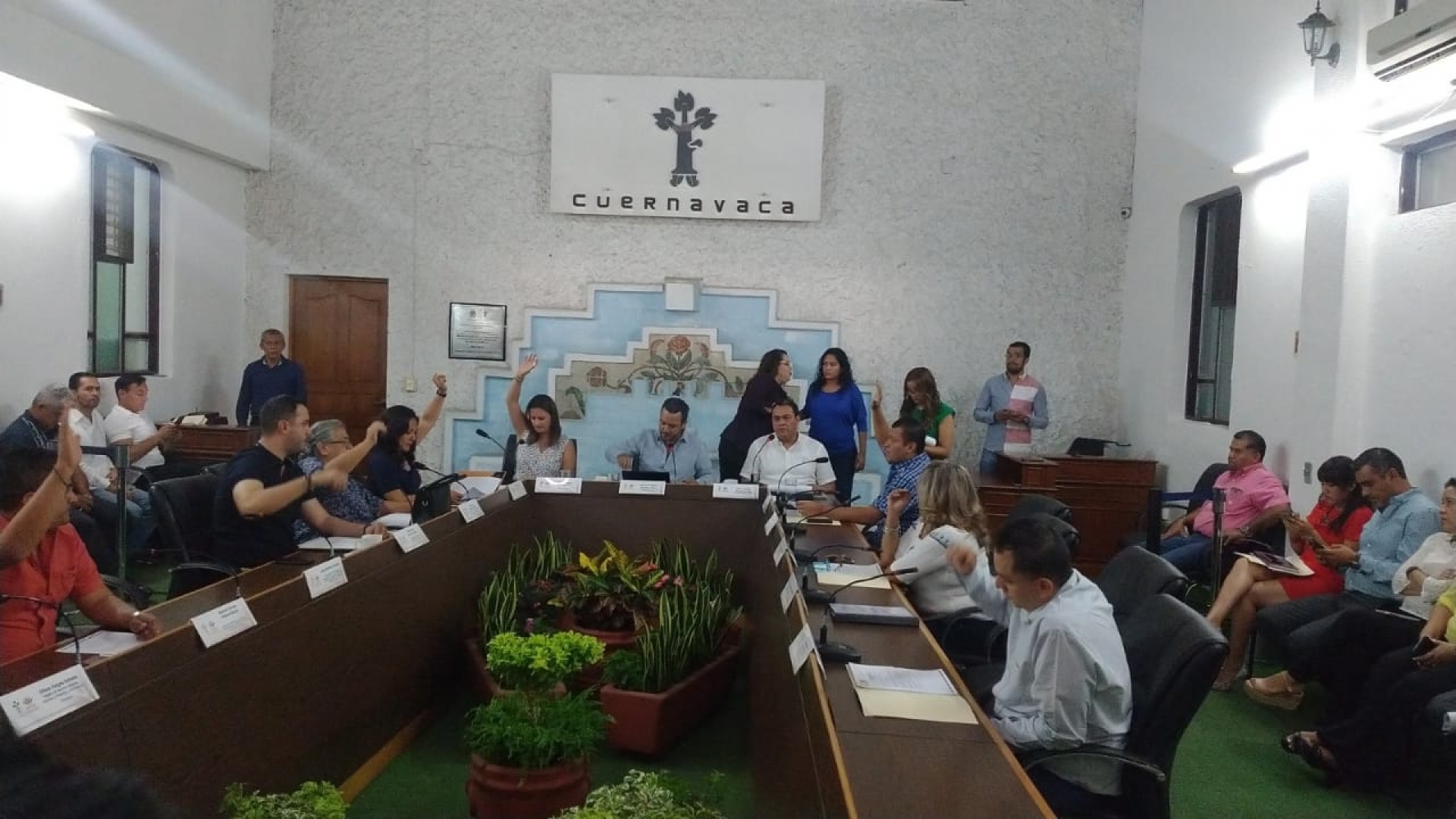 Aprueba Cabildo licencia por cinco días a alcalde capitalino