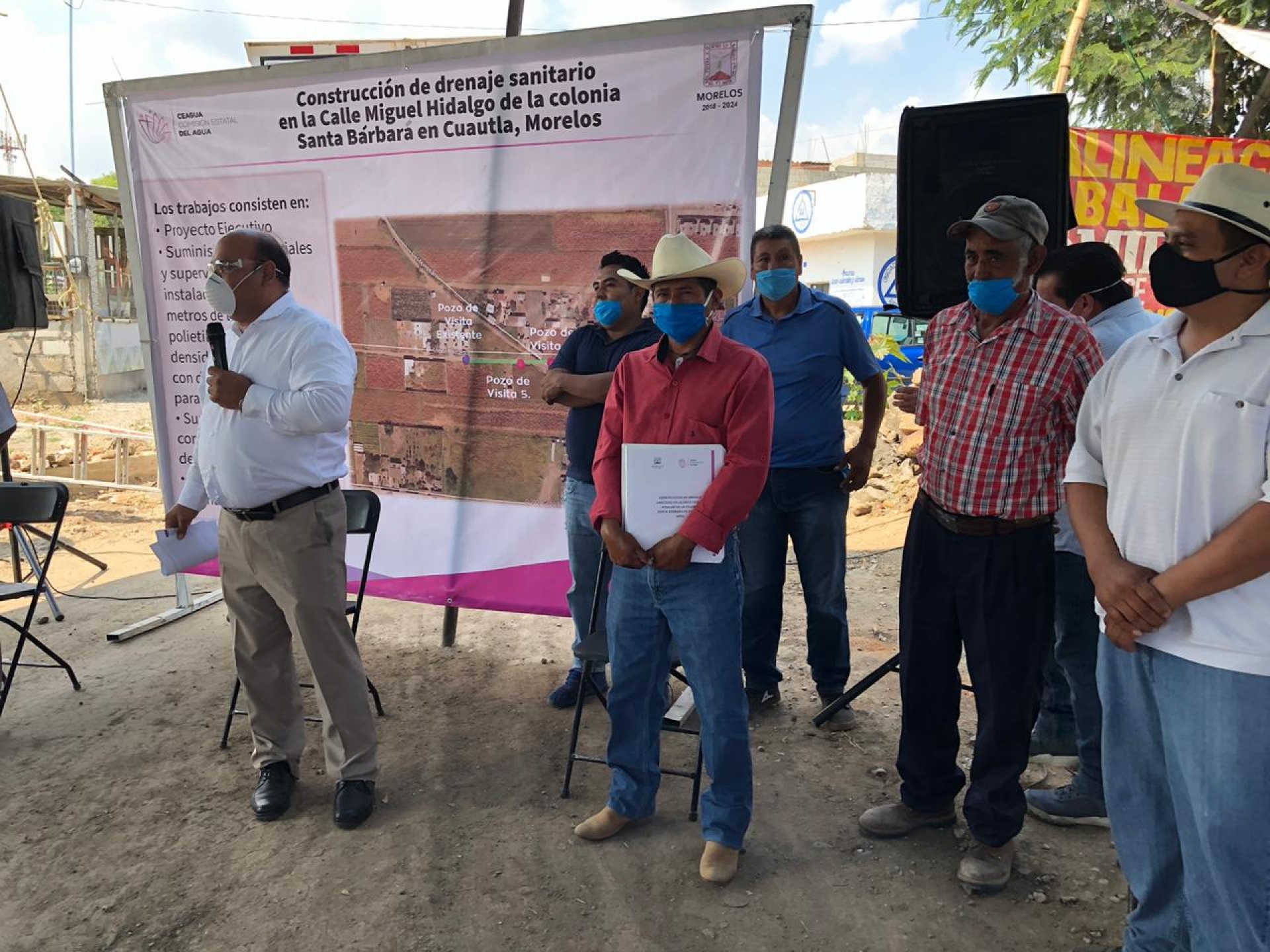 Entrega Ceagua material para construcción de drenaje sanitario en Cuautla