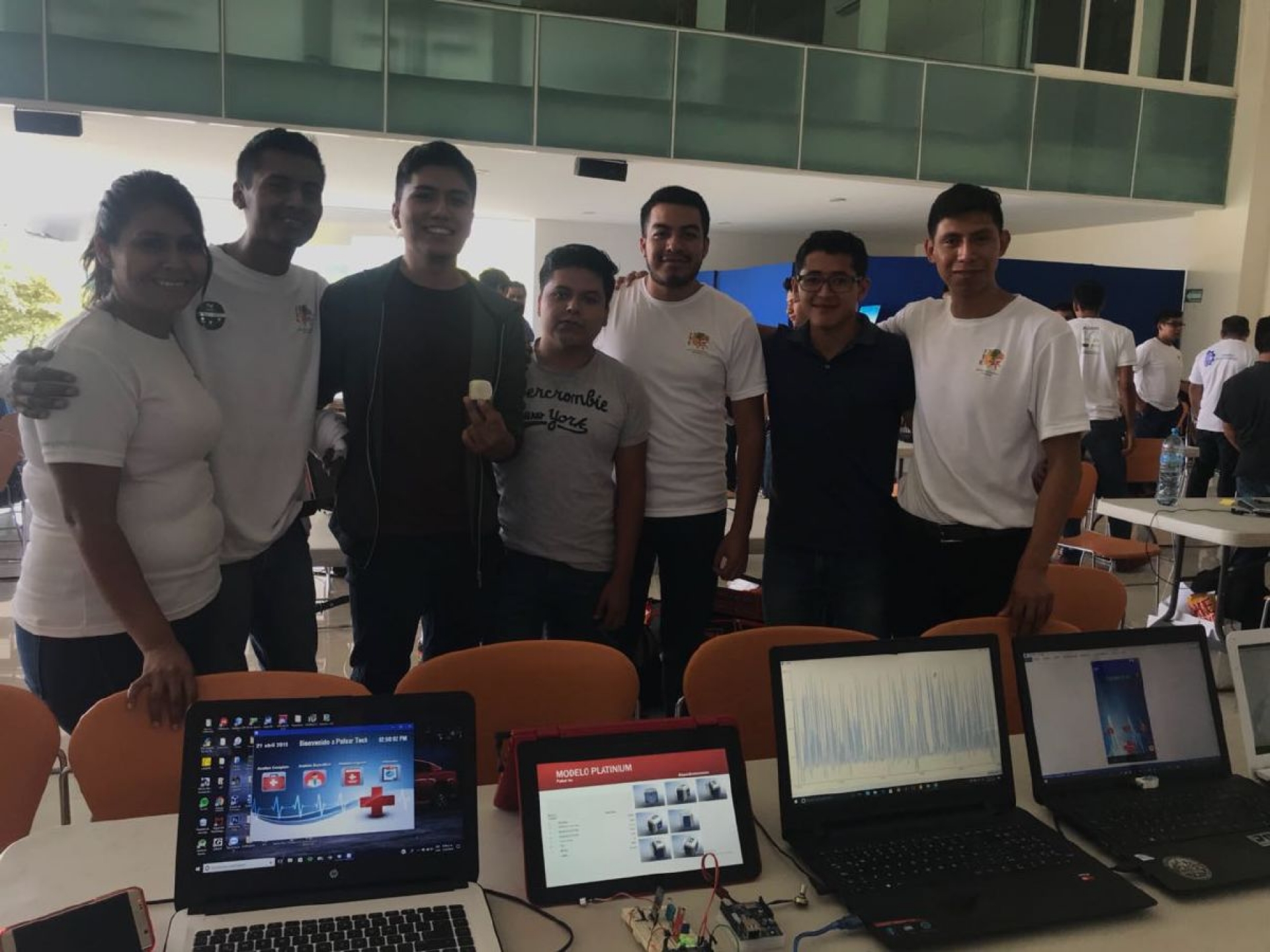 Arrasan estudiantes del IT de Cuautla en el Hackathon Coparmex