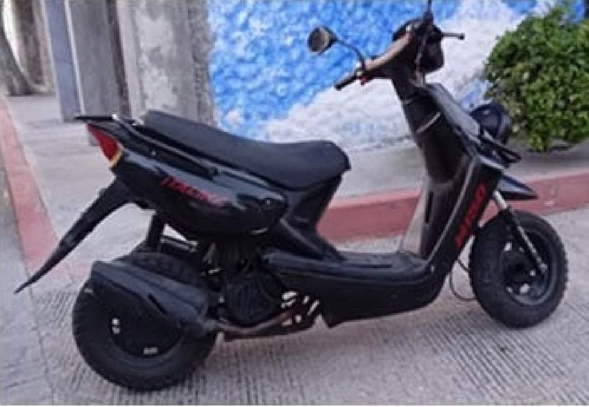 La motoneta que conducía es robada