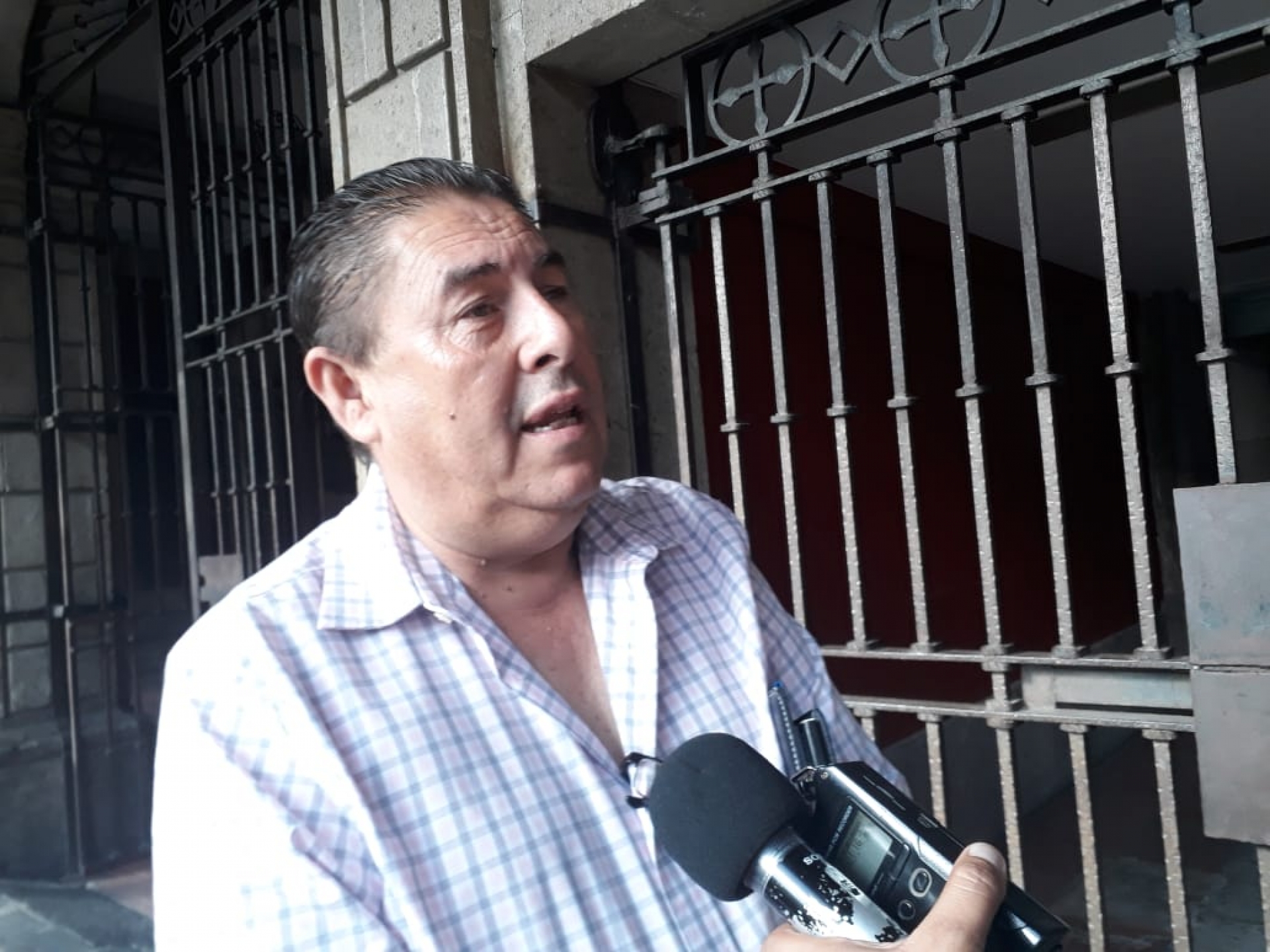 Realiza SMyT investigación interna sobre contratación de sistemas informáticos