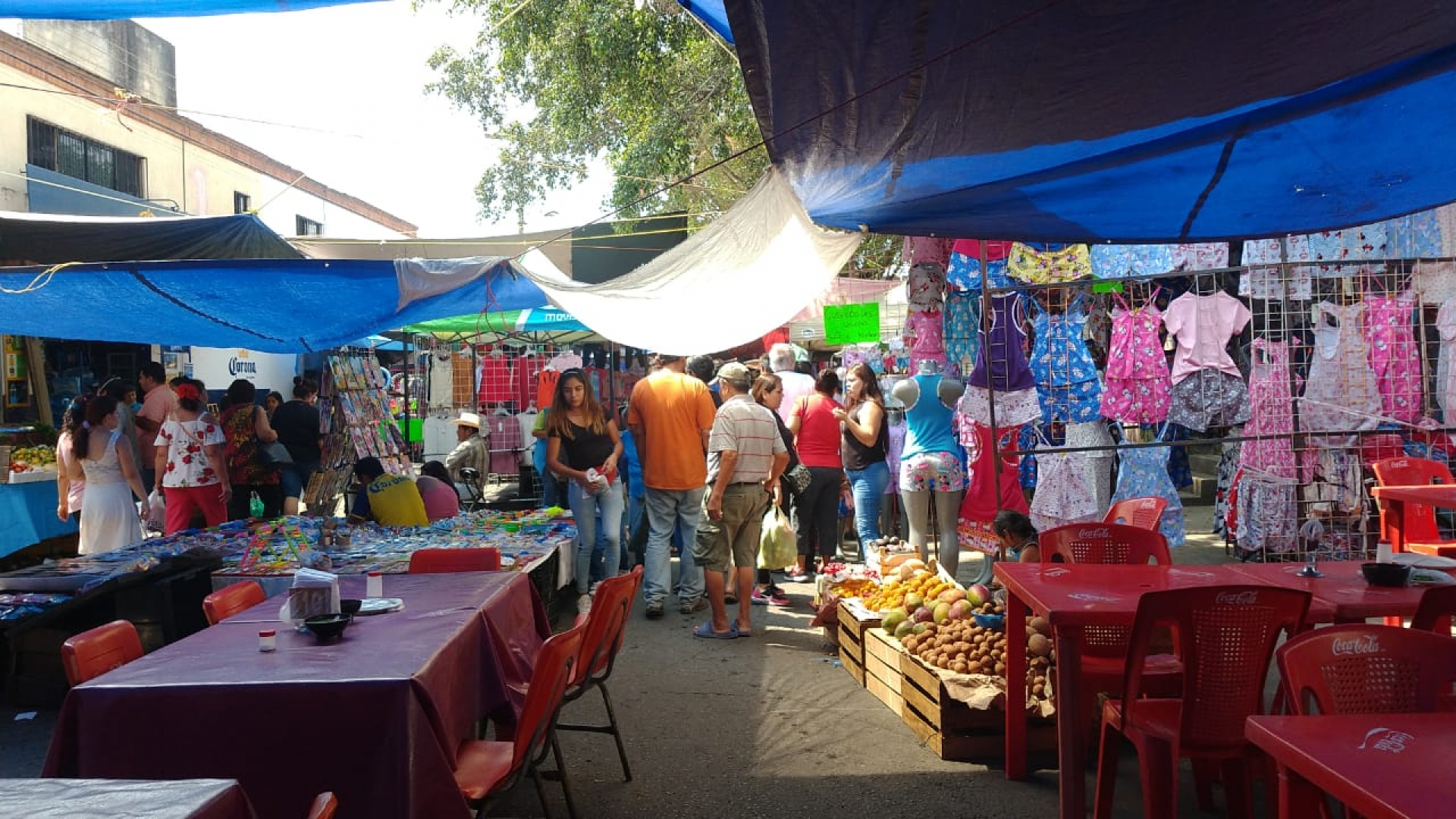 Se instaló el tianguis de la colonia Ciudad Chapultepec, en Cuernavaca
