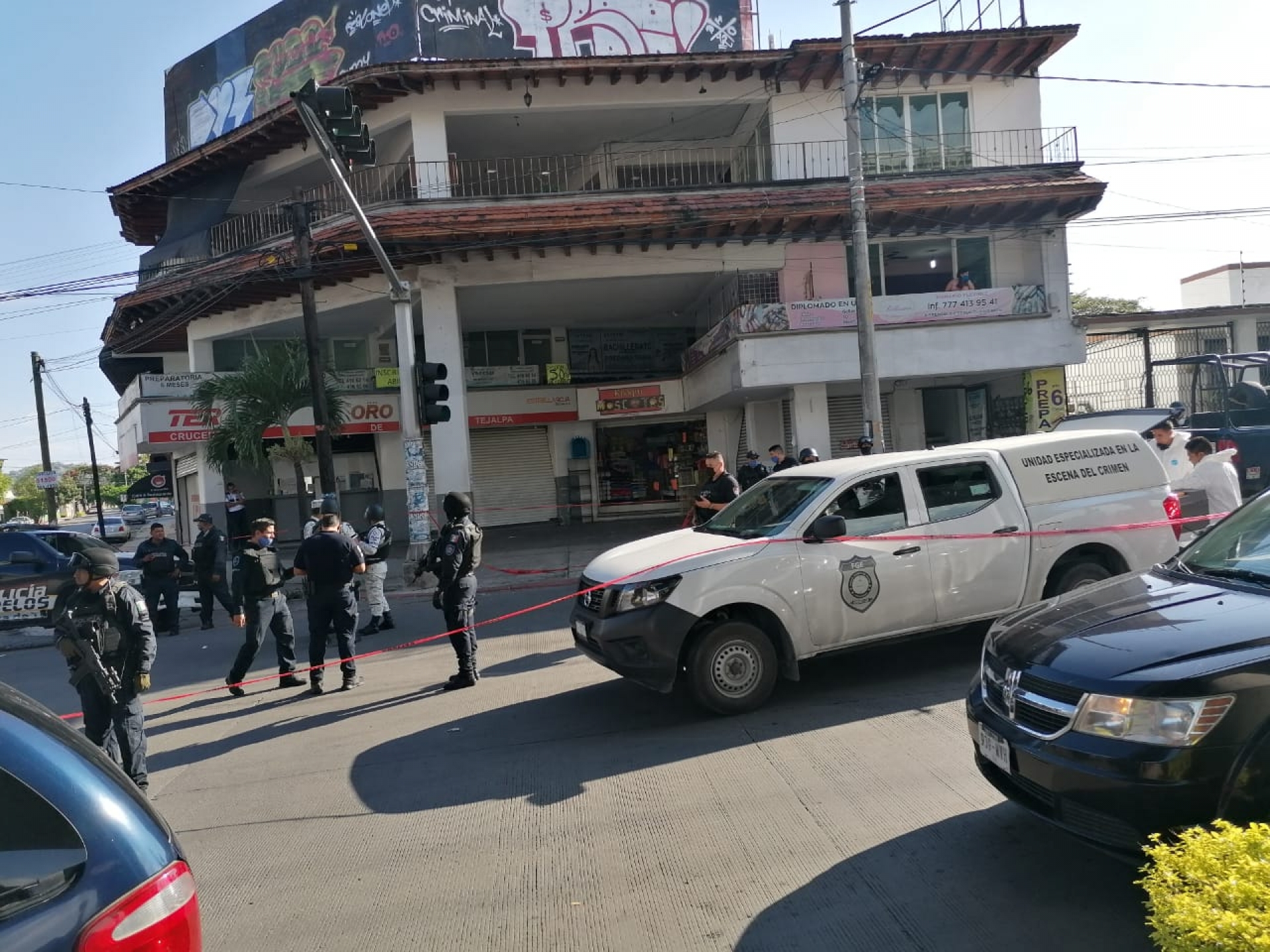 Disparan y matan a un hombre en una terminal de autobuses en Tejalpa; otro quedó lesionado