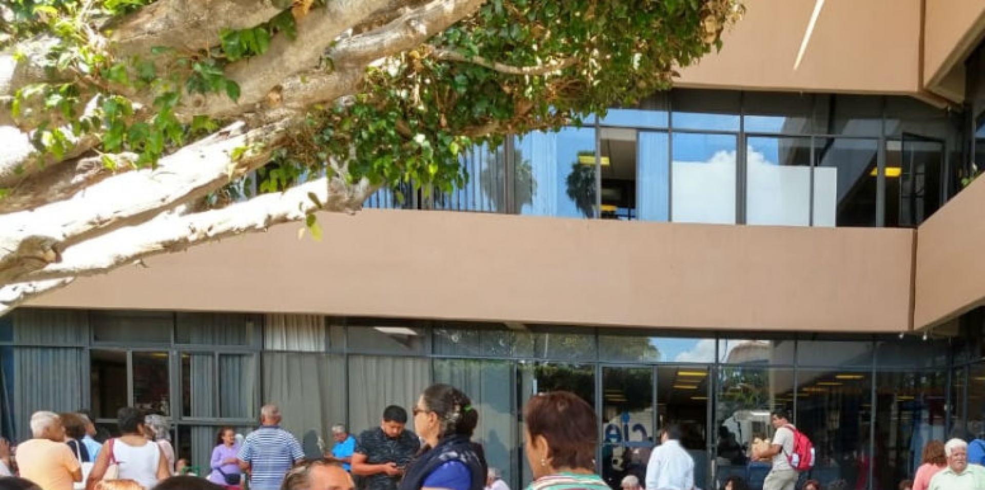 Maestros jubilados anuncian marchas para este martes