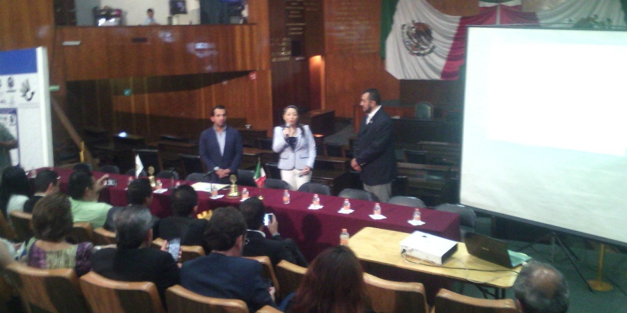 Firman convenio del programa Vecino Vigilante en el Congreso local