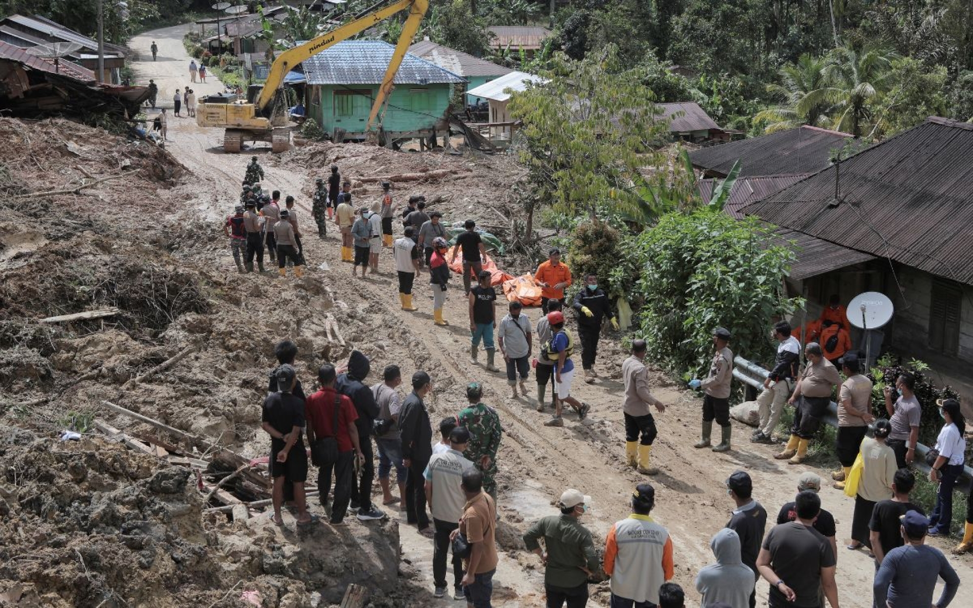 Inundaciones en el sur de Tailandia e Indonesia dejan 465 muertos