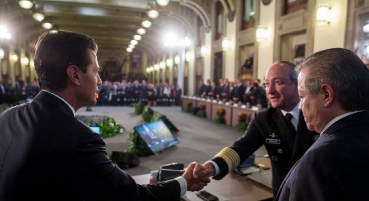 Peña Nieto redobla presión y pide al Senado discusión seria sobre Ley de Seguridad