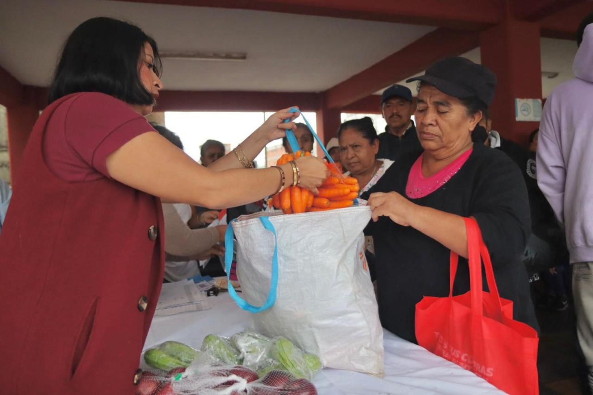 Entrega DIF Jiutepec 346 dotaciones alimentarias a 173 personas