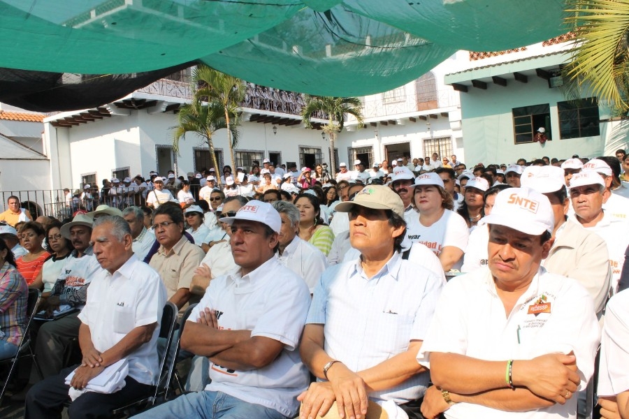 Son más de doce los candidatos a la dirigencia del SNTE