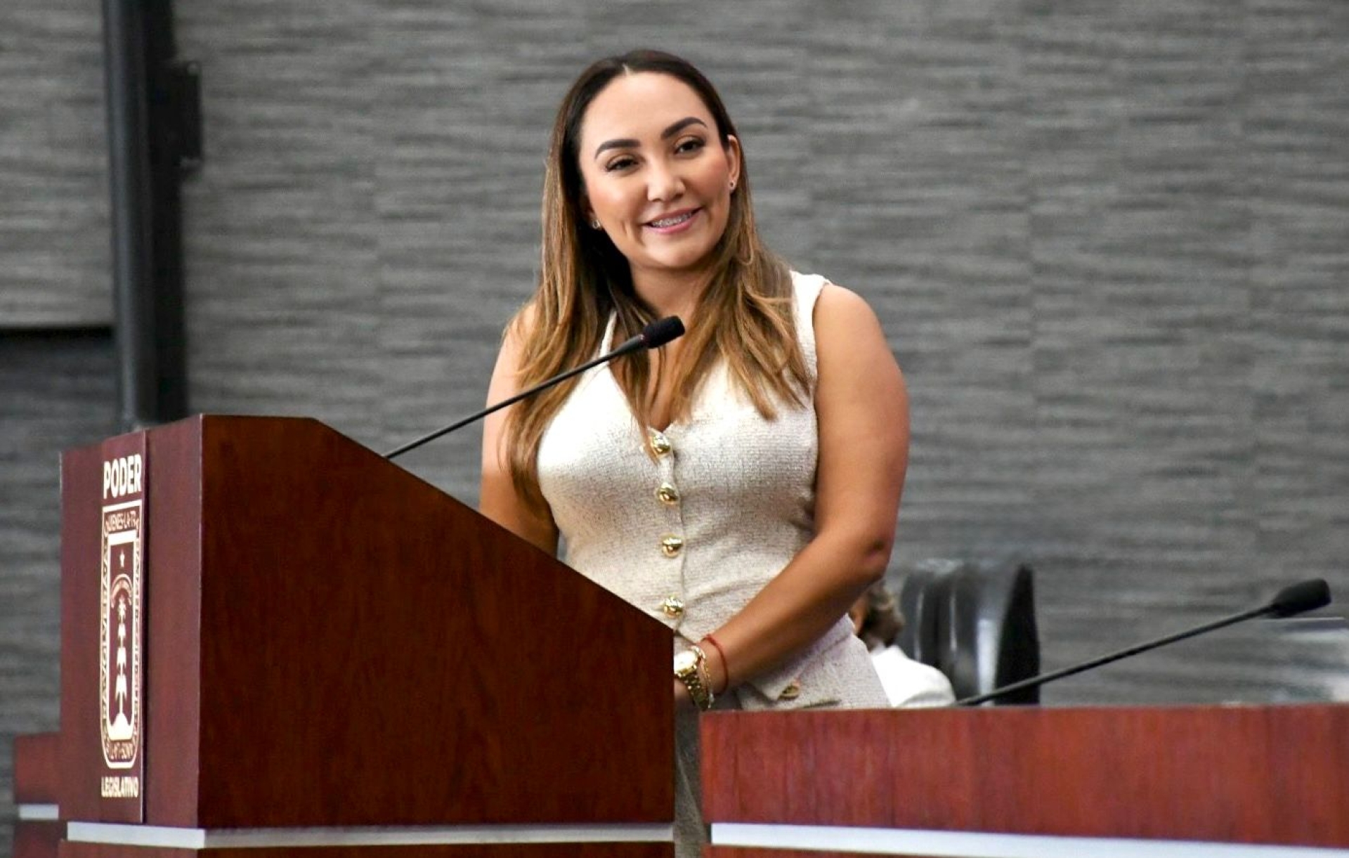 Presenta Luz Dary Quevedo iniciativa para reducir la jornada laboral a 40 horas semanales y garantizar dos días de descanso en Morelos