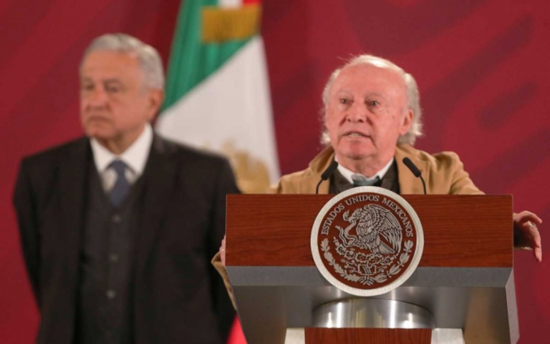 4T, llena de contradicciones y luchas de poder en el gabinete: Víctor Toledo
