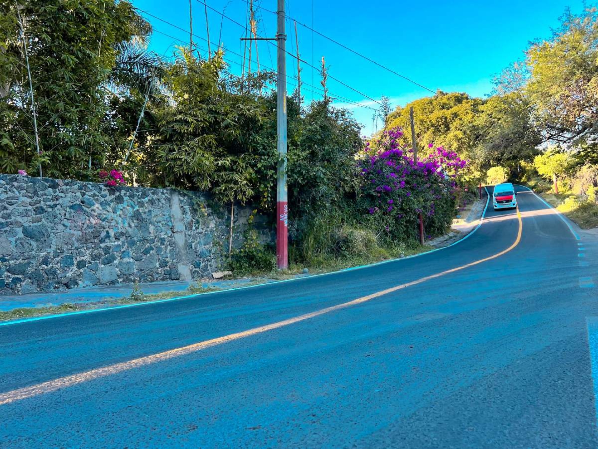 Rehabilitan tramo carretero en Tlaltizapán