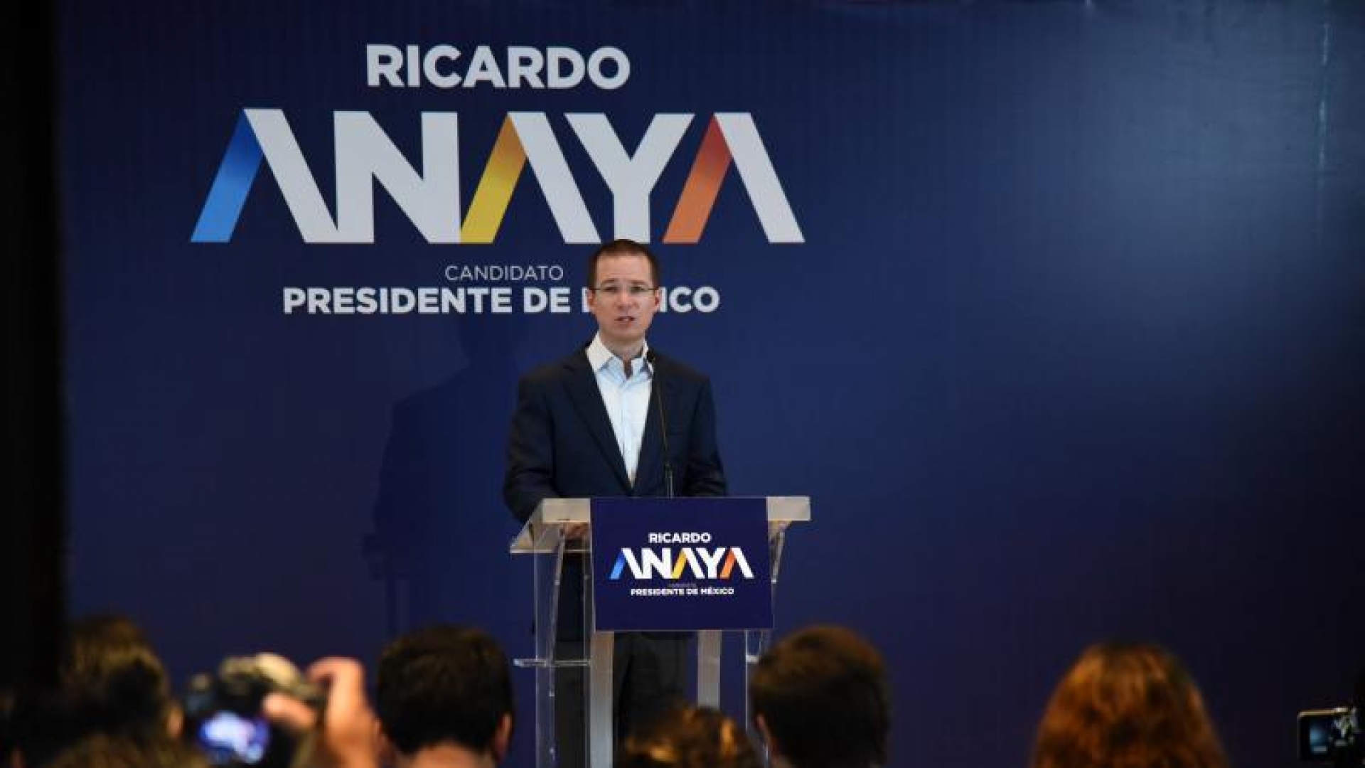 Anaya presenta cuatro propuestas para combatir la corrupción