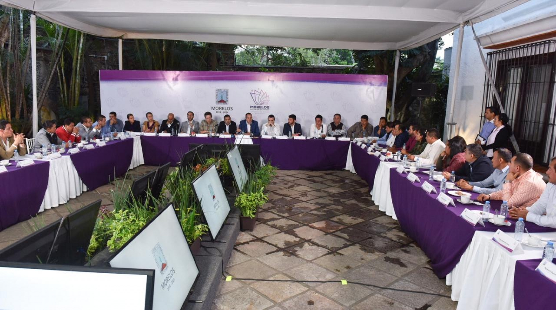 Ejecutivo evaluará peticiones de alcaldes; hay 'avance significativo': Cázares González