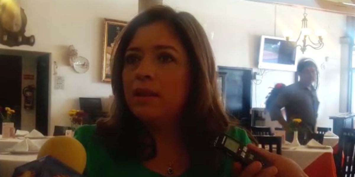 Afirma senadora que Congreso local incurrió en ilegalidad al emitir declaratoria de reforma del artículo 120