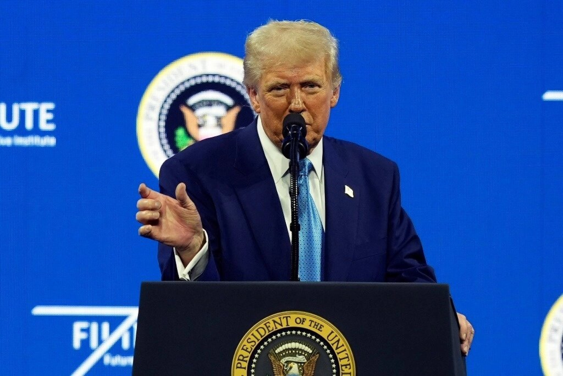 Trump agradece a Sheinbaum por idea de campaña antidrogas en EU