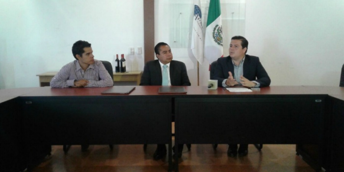 Firman convenio Impajoven y Canacintra para apoyar a participantes del programa Emprende Joven 2016