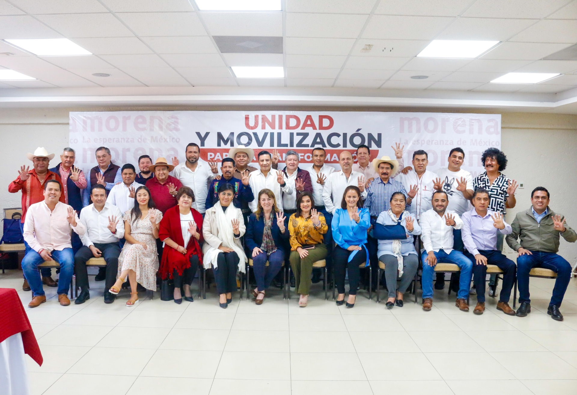 Llama Margarita González Saravia a la unidad a alcaldes de Morena