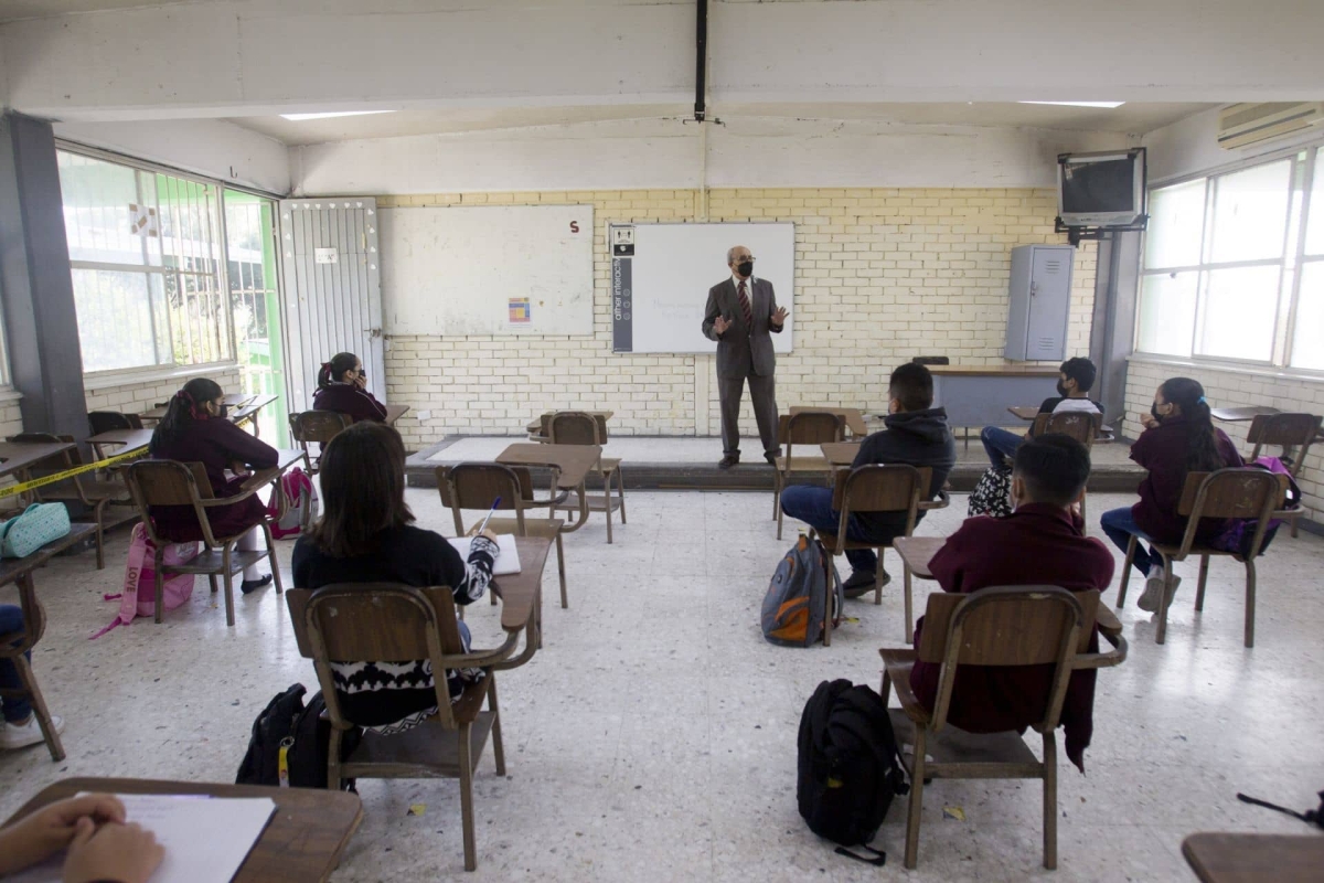 Inician vacaciones de diciembre 2021 para alumnos y maestros en México