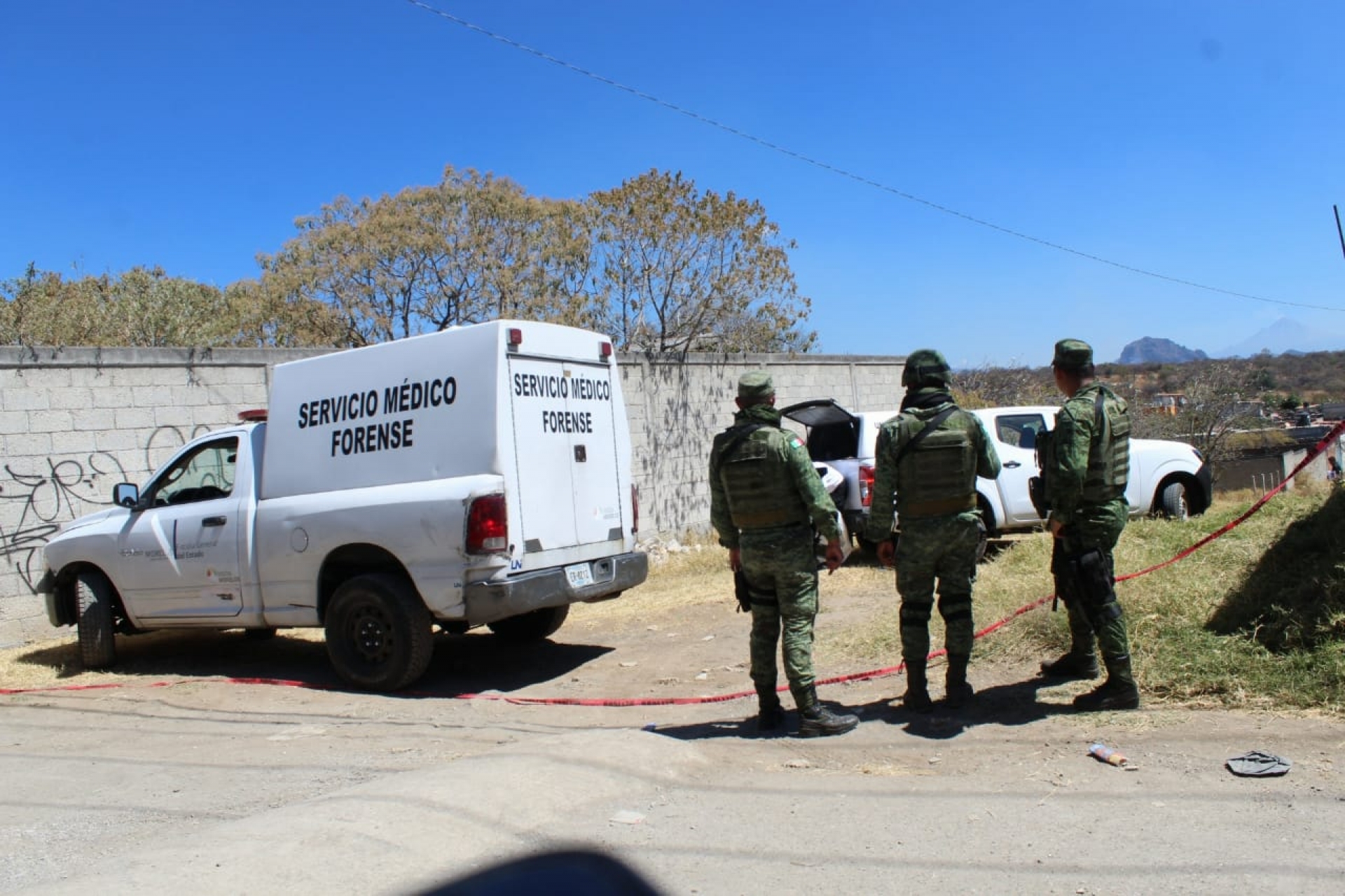 Hallan dos cadáveres embolsados en la colonia Cerritos de García