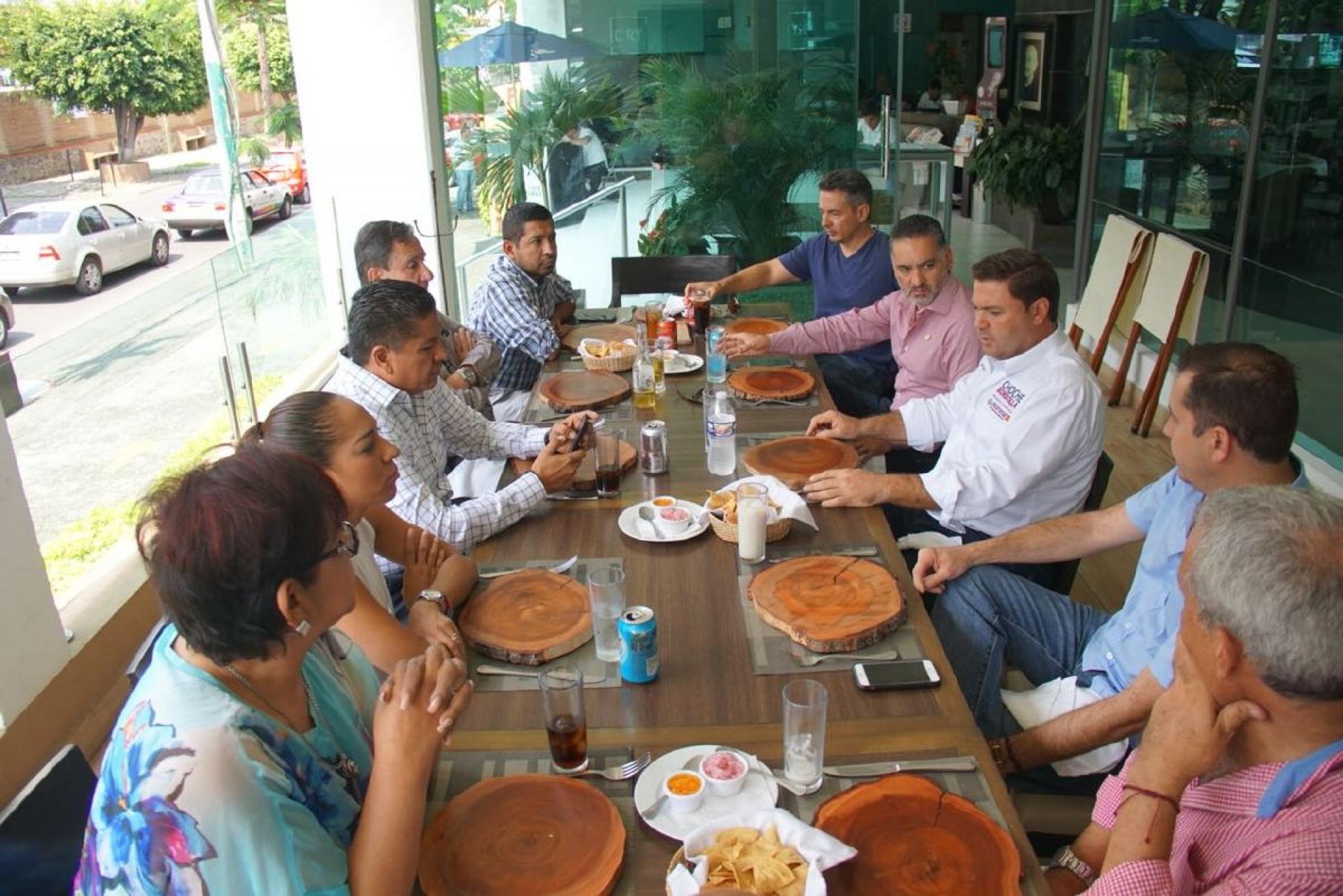 José Luis Gómez Borbolla continúa su campaña proselitista