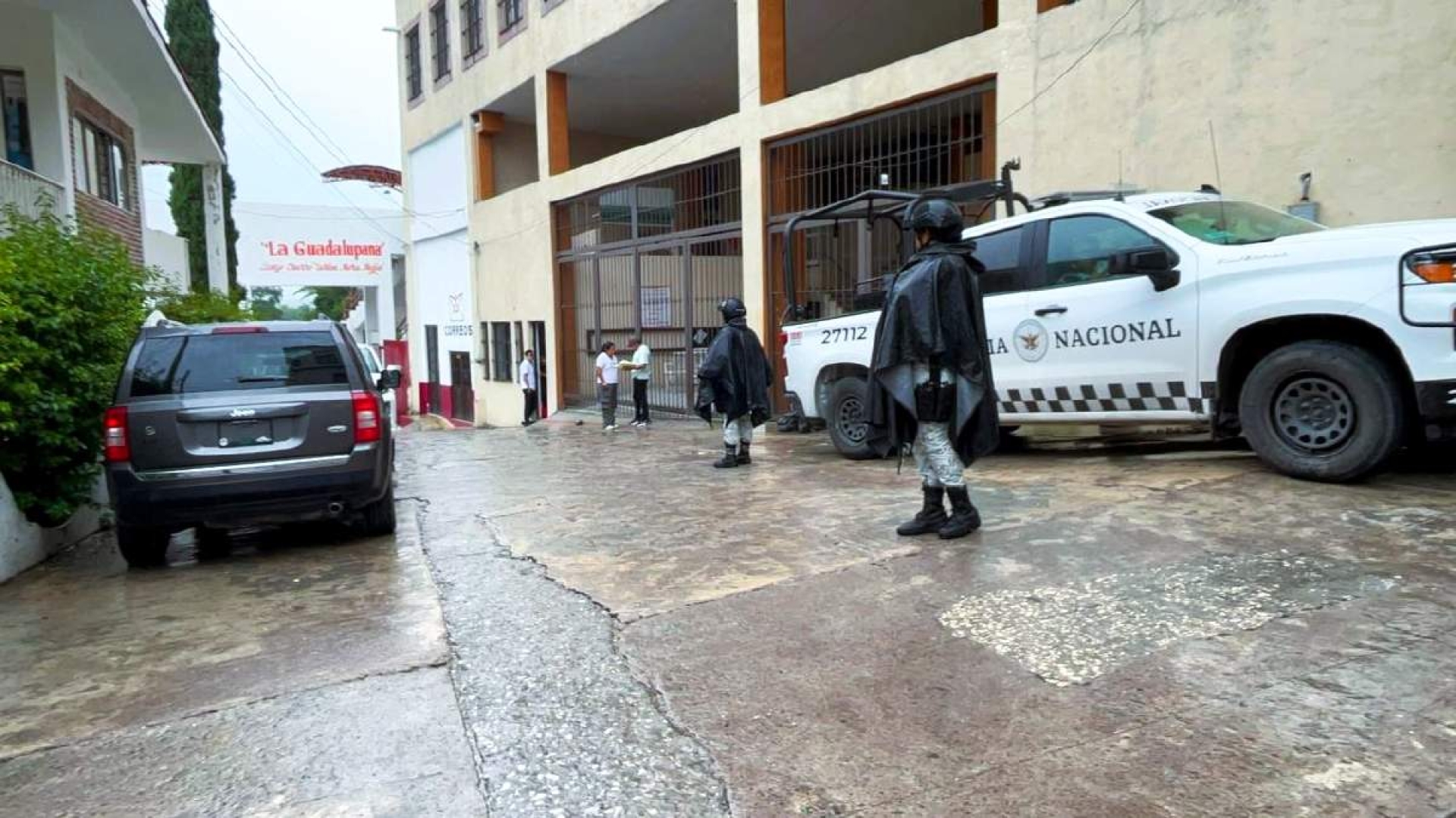 Catean FGR y GN oficinas del Registro Civil de Ayala