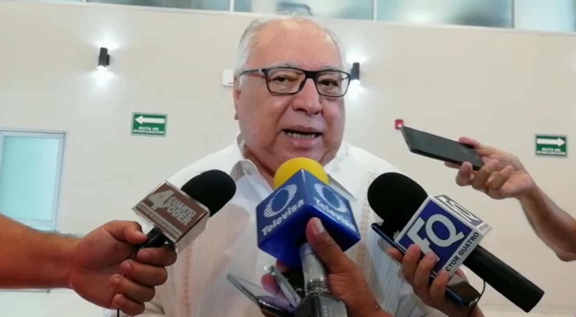 Advierte abogado sobre crisis laboral ante negativa de ediles a otorgar prestaciones