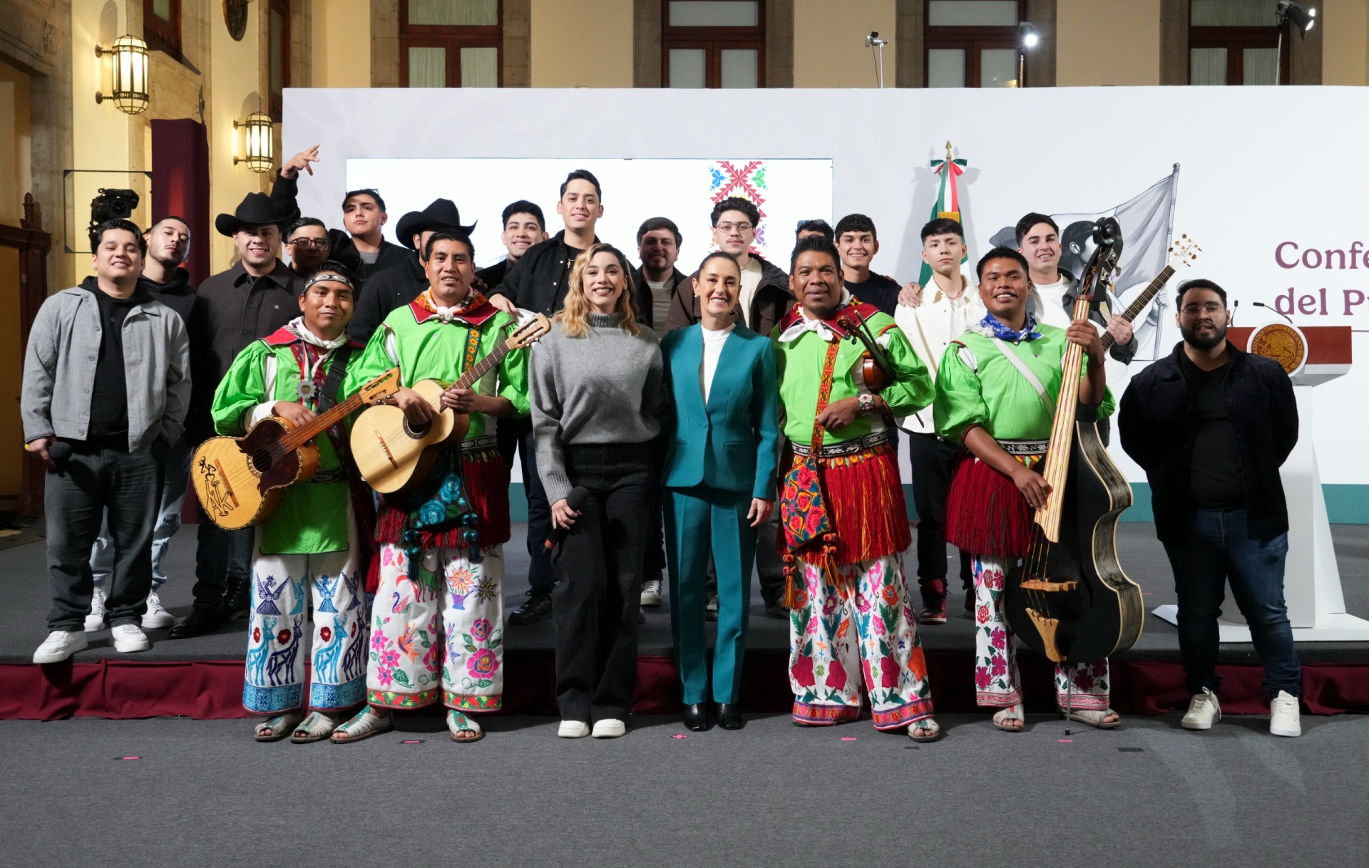 Sheinbaum presenta el 'Himno Migrante' dirigido a mexicanos en el extranjero