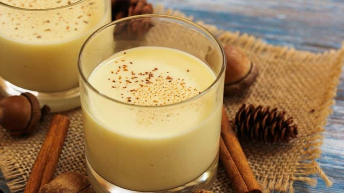 Disfruta de la temporada con esta receta para preparar un rico rompope casero