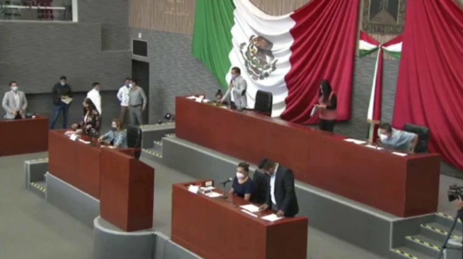 Clausuran trabajos de la Diputación Permanente