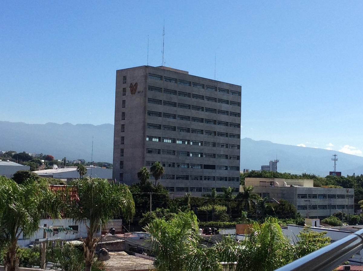 El IMSS Morelos cerrará el año con finanzas sanas: Vázquez Zárate