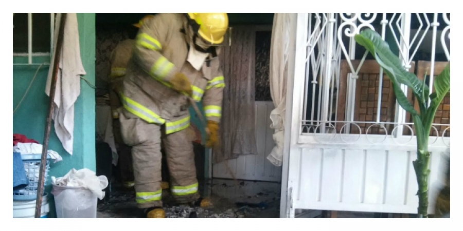 Se incendia una vivienda en Emiliano Zapata