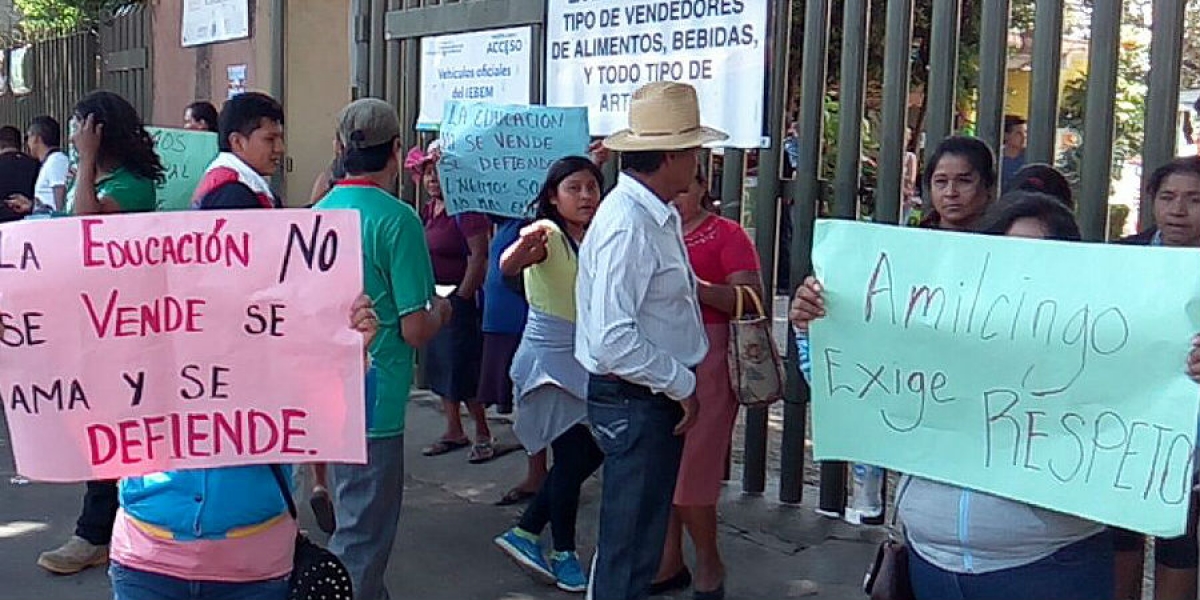 Exigen padres de familia de Amilcingo dictámenes estructurales