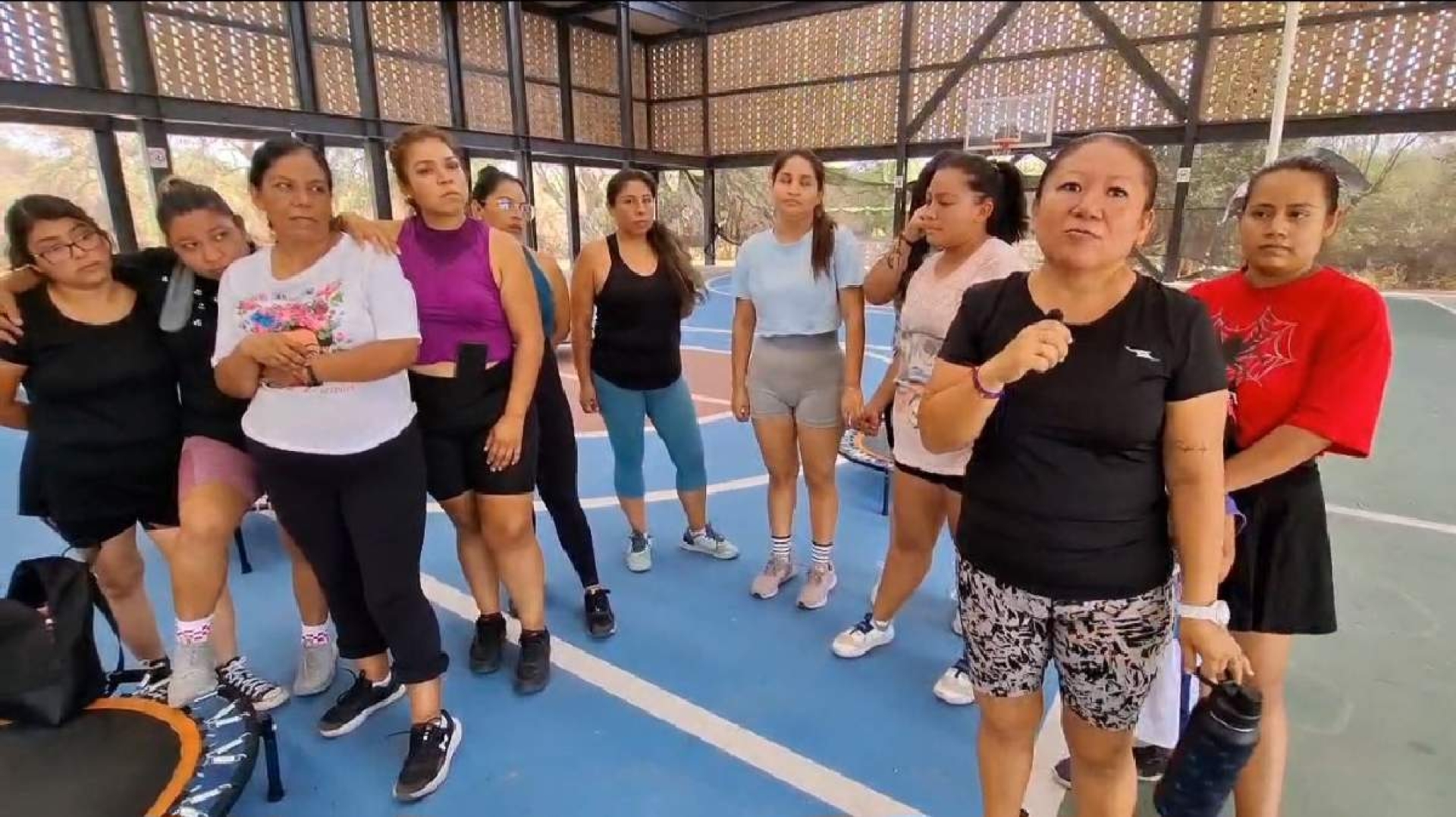 Denuncian restricciones en uso de polideportivo en Puente de Ixtla