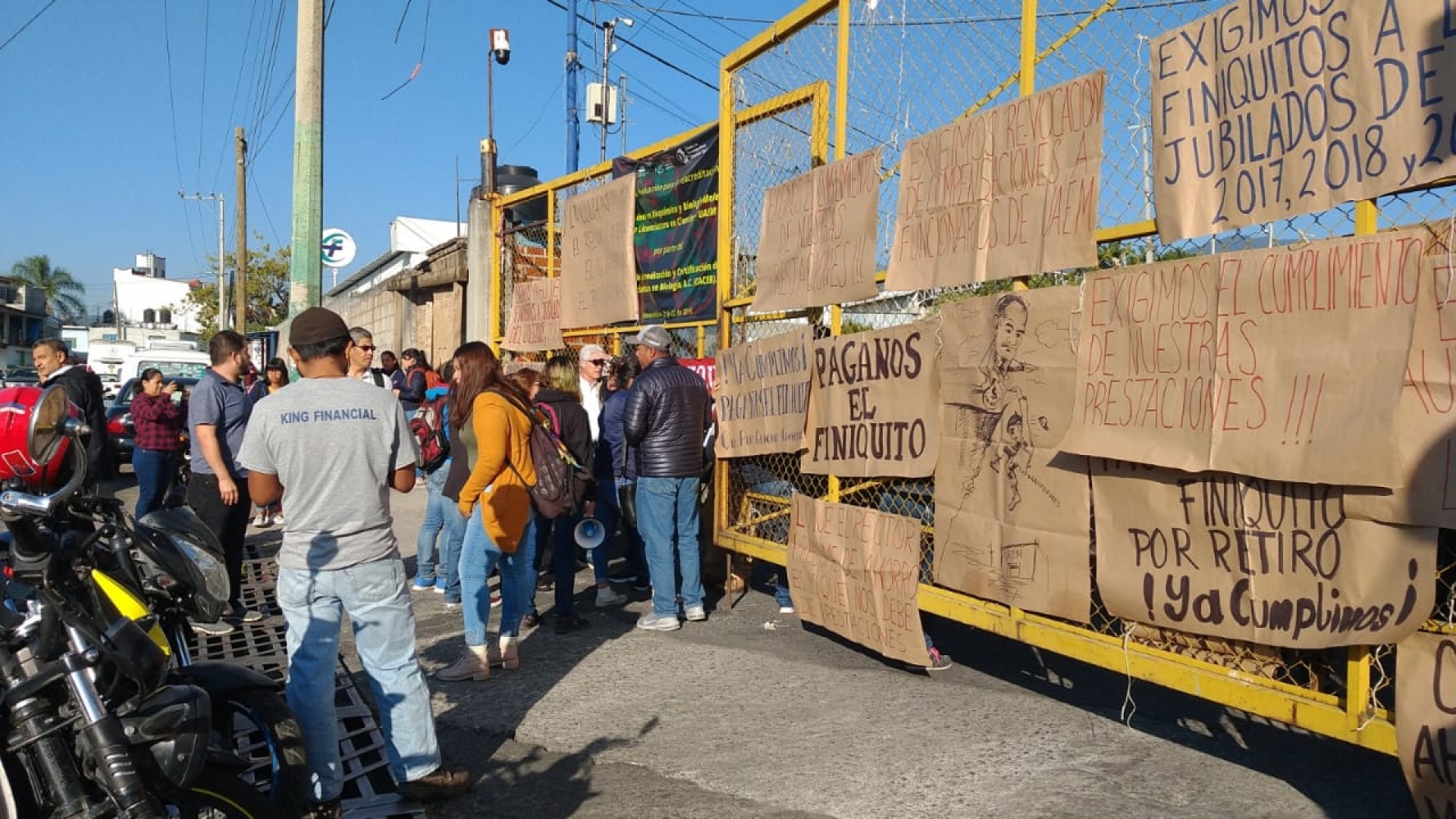 STAUAEM bloquea acceso al campus Chamilpa de la UAEM