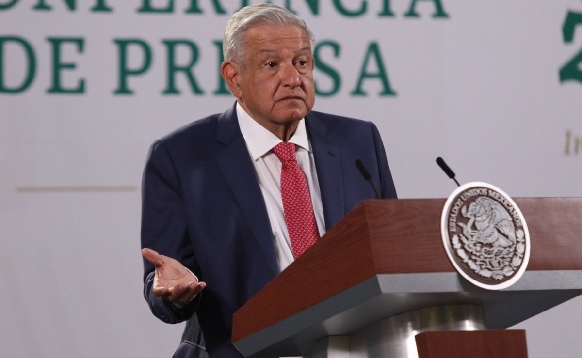 Precios de gasolina "no han aumentado" desde inicio de Gobierno: AMLO
