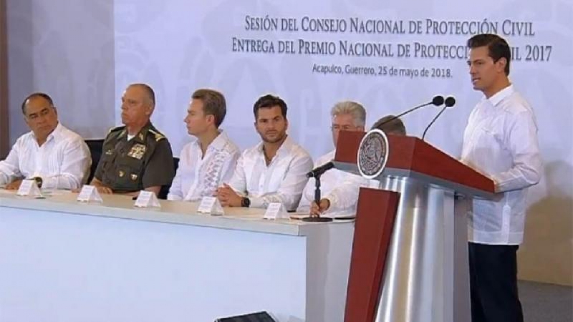 Peña Nieto condena asesinatos y ataques contra candidatos; es inaceptable, dice